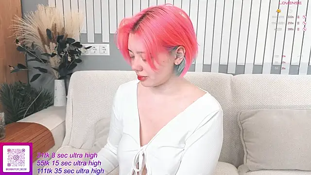   KawaiiYuki   online show from 30, 11, 2025