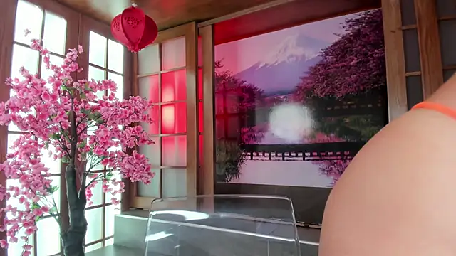 miiss anna online show from 9, 2, 2026