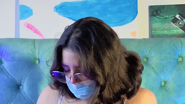 Paola Lyon  online show from 4, 2, 2026