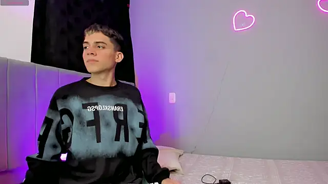 Snapshot of jake_and_joaquin chatting on 22, 3, 2025 jake and joaquin online show from 22, 3, 2025