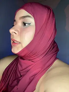 Snapshot of aneesa_darzi chatting on 16, 1, 2025 aneesa darzi online show from 16, 1, 2025