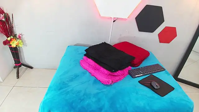 martinaclark online show from 21, 3, 2025