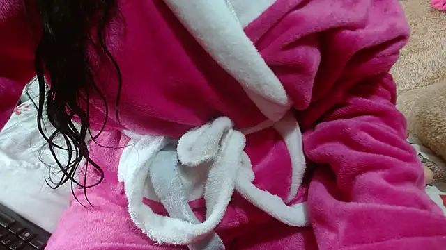 nadescomthxx online show from 3, 3, 2025