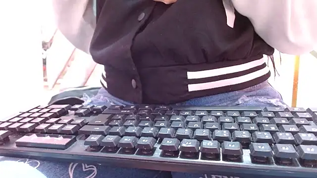 nadescomthxx online show from 12, 11, 2025