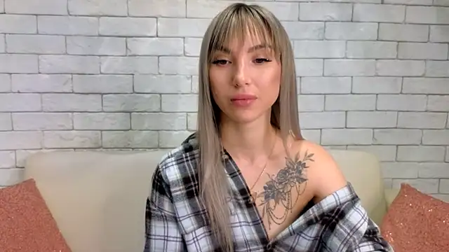 MiaMinx online show from 10, 2, 2025