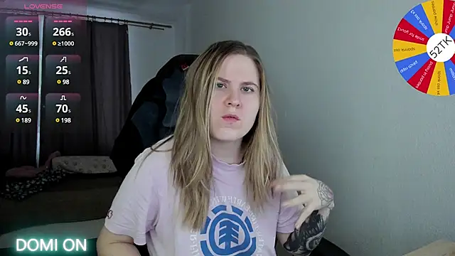 Olivia Munk online show from 3, 2, 2025