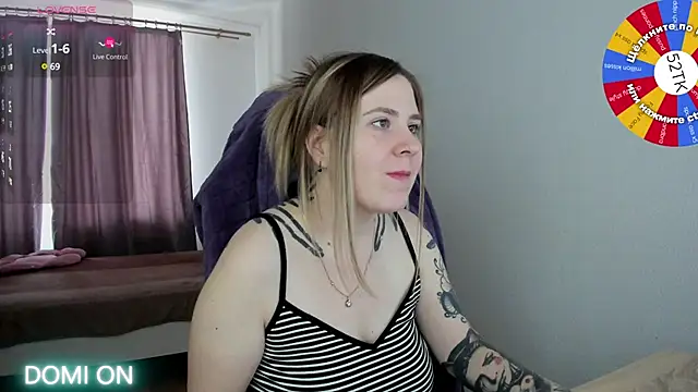 Olivia Munk online show from 12, 2, 2025