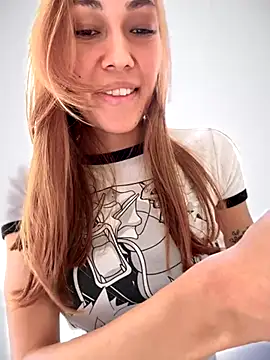 MichelleFerry  online show from 2, 10, 2025