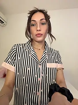 Snapshot of MichelleFerry_ chatting on 29, 5, 2026 MichelleFerry online show from 29, 5, 2026