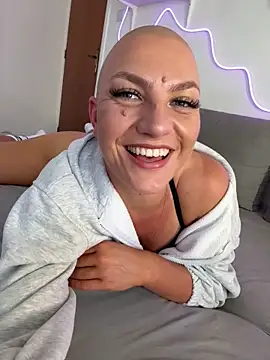 PaulinaSchubert1 online show from 1, 4, 2026