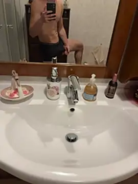 giovanni5281 online show from 9, 3, 2026