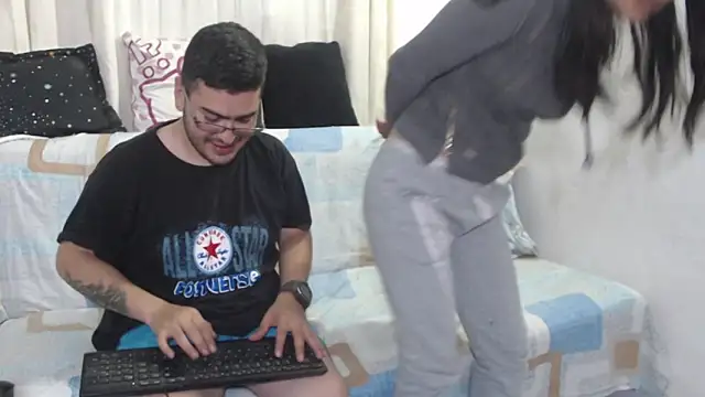 luxury sex 17 online show from 17, 2, 2026