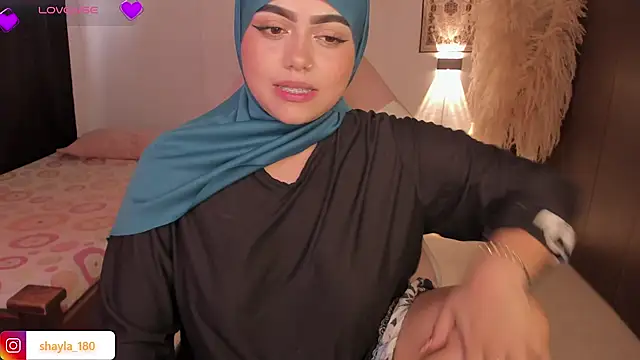 shayla 18 online show from 16, 10, 2025