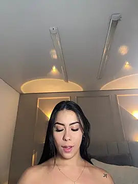 Snapshot of Miss_blue69 chatting on 18, 2, 2025 Miss blue69 online show from 18, 2, 2025