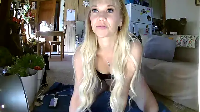 lyra rose online show from 21, 12, 2025