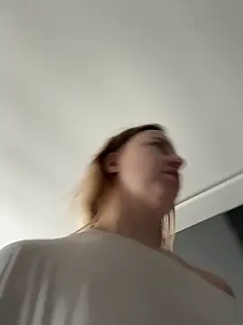 Nura n Sarah online show from 3, 10, 2025