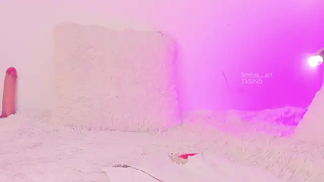 smiling  girl2 online show from 13, 2, 2025