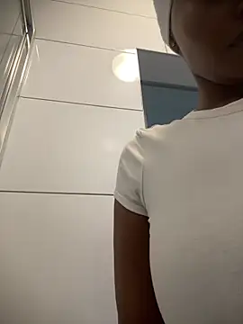 Snapshot of Neelo-Smith chatting on 27, 9, 2025 Neelo-Smith online show from 27, 9, 2025