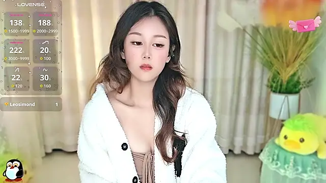 Aimee-520 online show from 2, 11, 2025