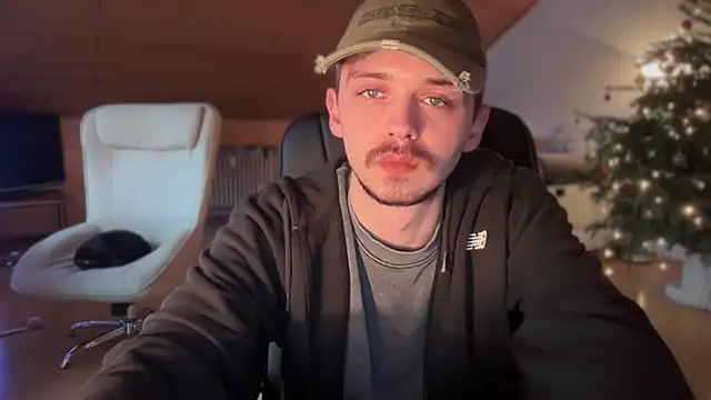 naked psy online show from 13, 1, 2025