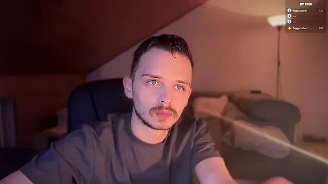 naked psy online show from 8, 2, 2025