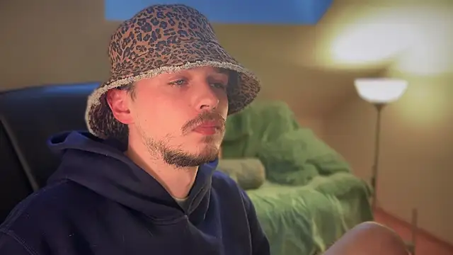 naked psy online show from 13, 3, 2025