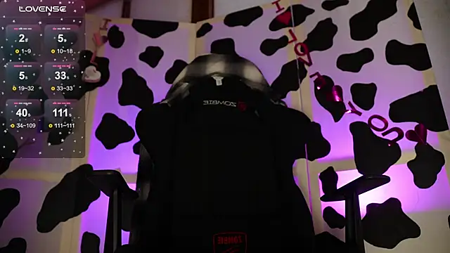 BlueCherryy online show from 9, 2, 2025