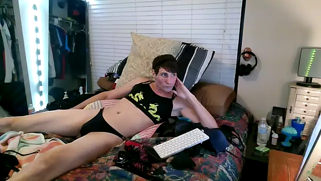 ashleysimmons online show from 20, 2, 2025