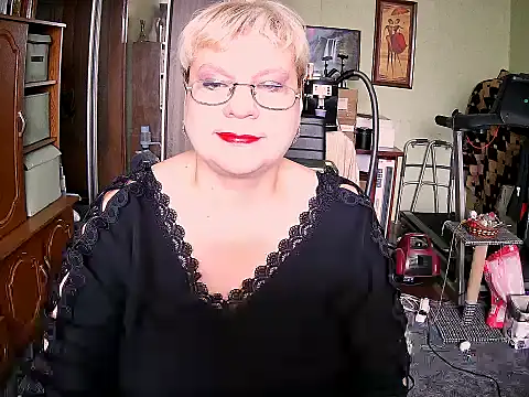 LOLA8888 online show from 11, 10, 2025