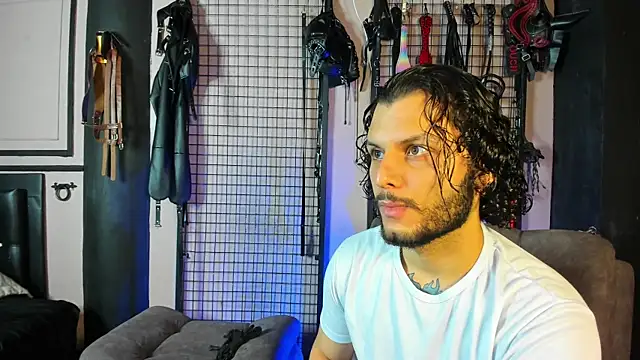 Twisted Fantasy online show from 12, 2, 2025