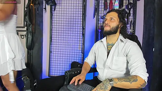 Twisted Fantasy online show from 18, 9, 2025