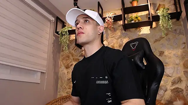 alexgiraldo  online show from 18, 1, 2025