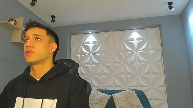 alexgiraldo  online show from 10, 2, 2025