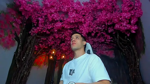 alexgiraldo  online show from 15, 2, 2025