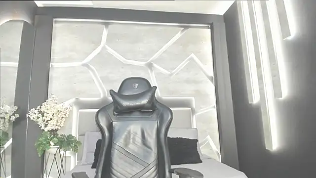 alexgiraldo  online show from 1, 3, 2025