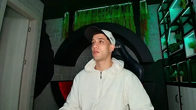 alexgiraldo  online show from 18, 3, 2025