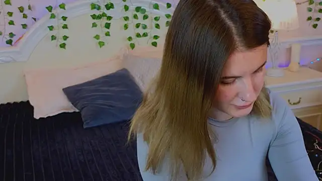 EvaTyrell online show from 2, 3, 2025