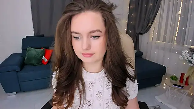 MiracleCurly online show from 6, 2, 2025