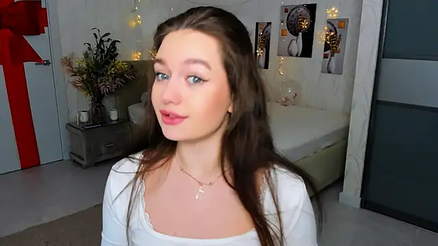 MiracleCurly online show from 13, 2, 2025