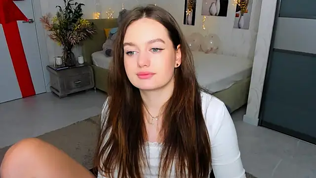 MiracleCurly online show from 13, 2, 2025