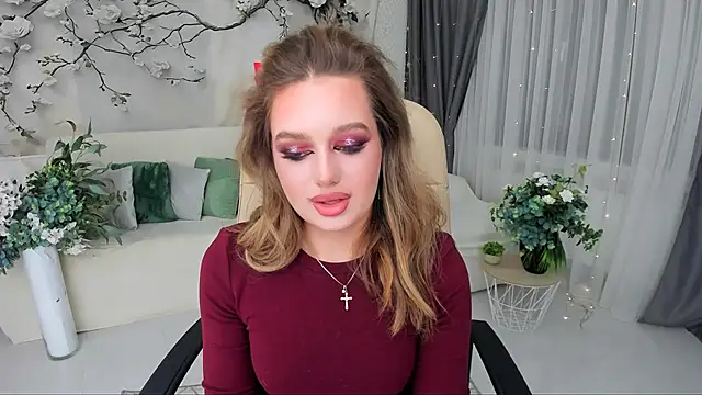 MiracleCurly online show from 4, 12, 2025