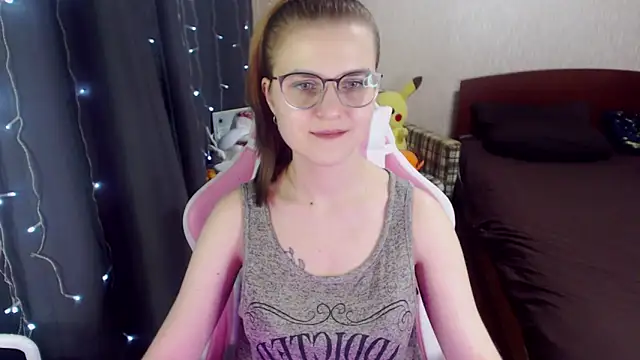 MissBrightShine online show from 2, 2, 2025