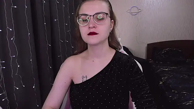 MissBrightShine online show from 26, 2, 2025