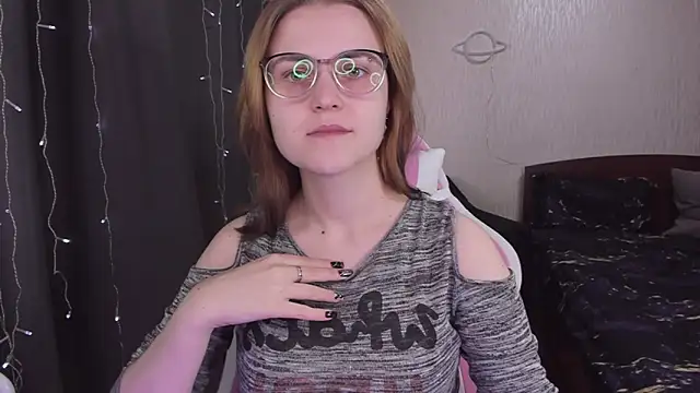 MissBrightShine online show from 5, 3, 2025