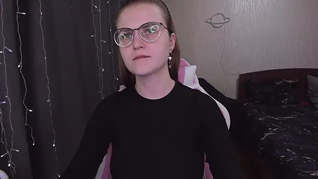 MissBrightShine online show from 6, 3, 2025