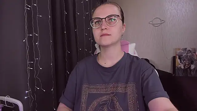 MissBrightShine online show from 17, 9, 2025