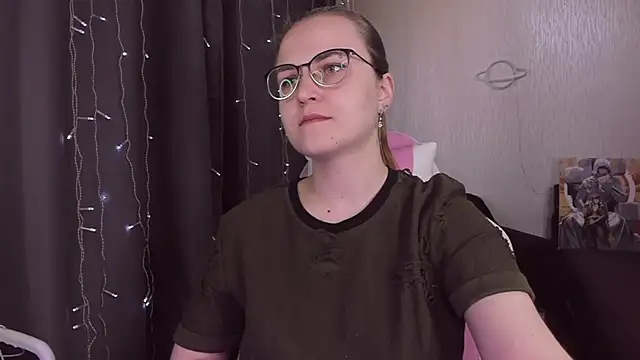 MissBrightShine online show from 25, 9, 2025