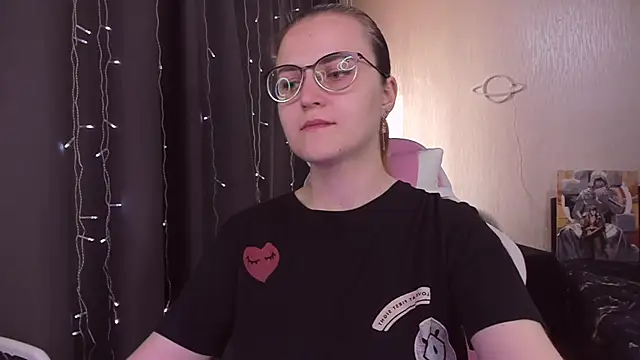 MissBrightShine online show from 9, 10, 2025