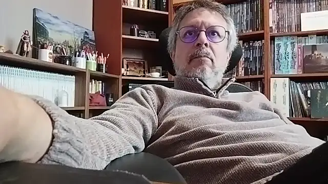 Mandra is a whore online show from 28, 9, 2025