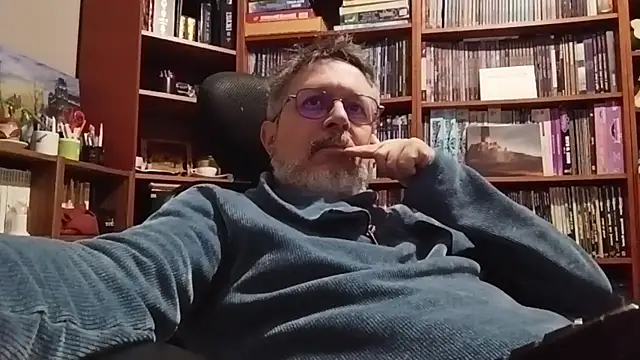 Mandra is a whore online show from 15, 12, 2025